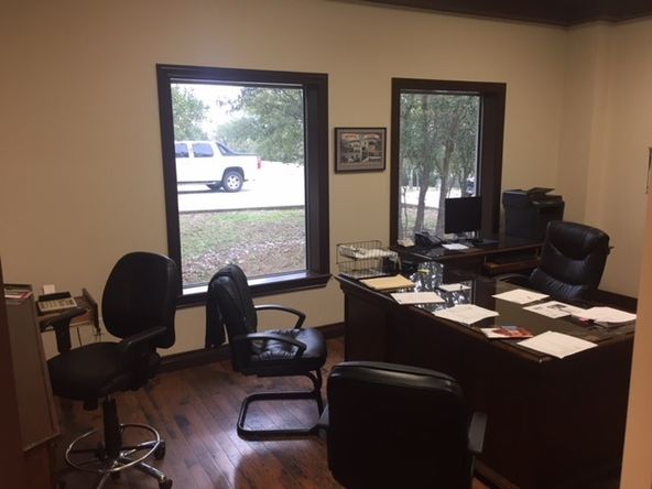 30665 US Highway 281 N, Bulverde, TX 78163